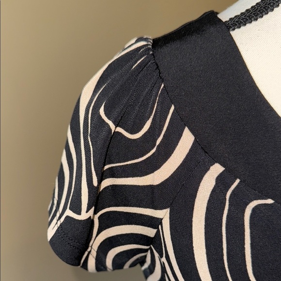 Sweet Storm Black Cream Sheath Midi Dress Scoop Keyhole Neck Short Sleeve Women - Picture 2 of 10